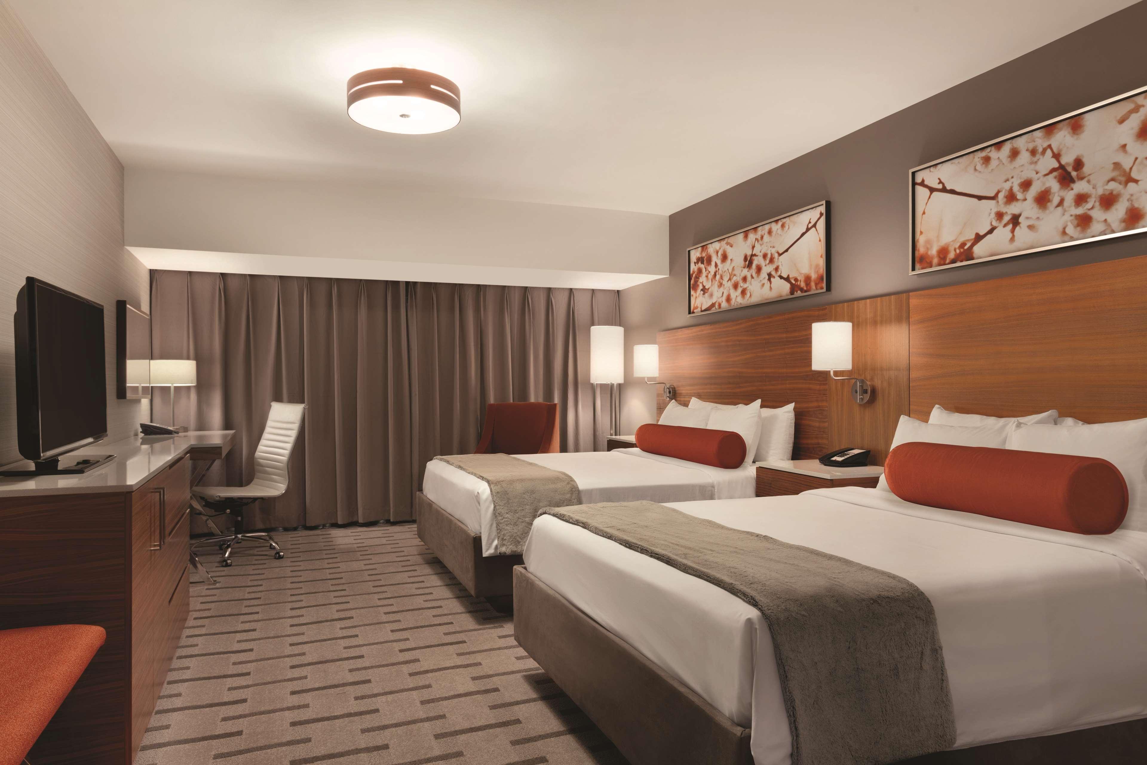 Radisson Hotel & Conference Centre Calgary Airport Exterior foto