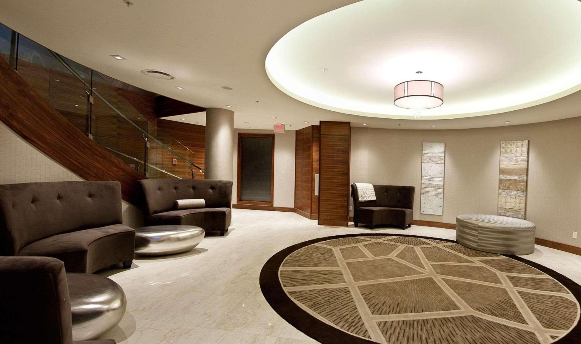 Radisson Hotel & Conference Centre Calgary Airport Exterior foto